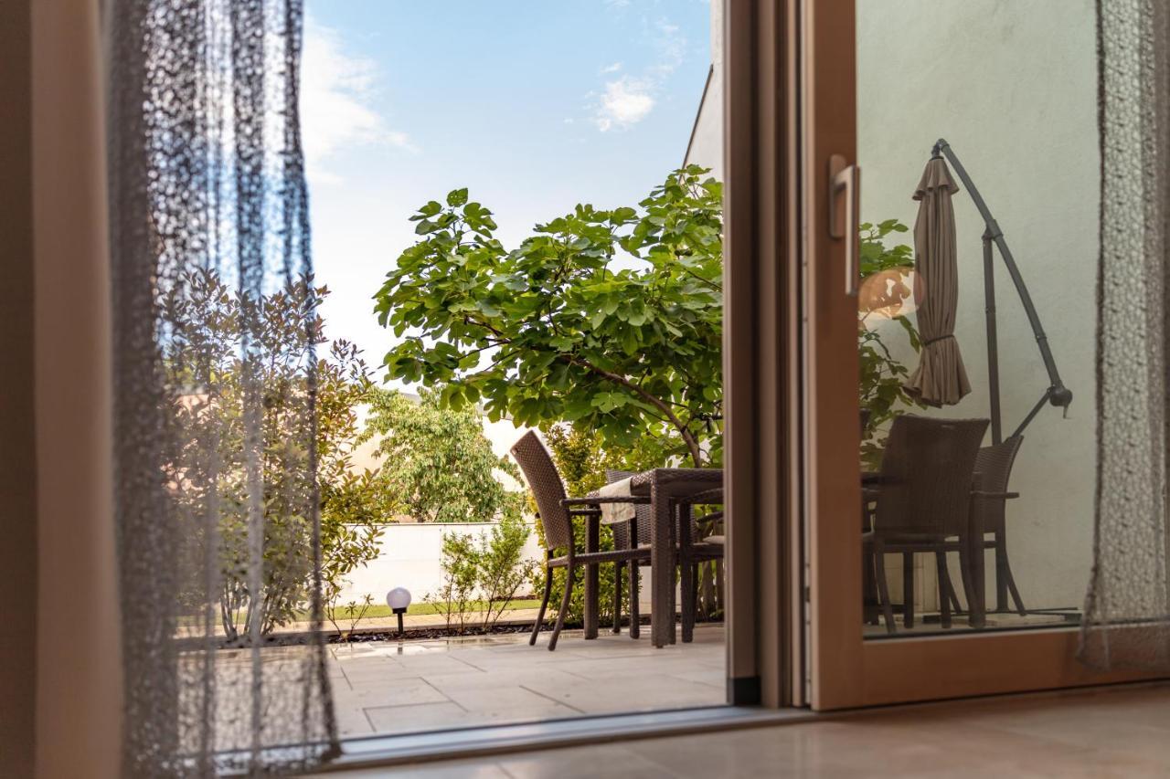 Pannonia Appartements 滨湖新锡德尔 外观 照片