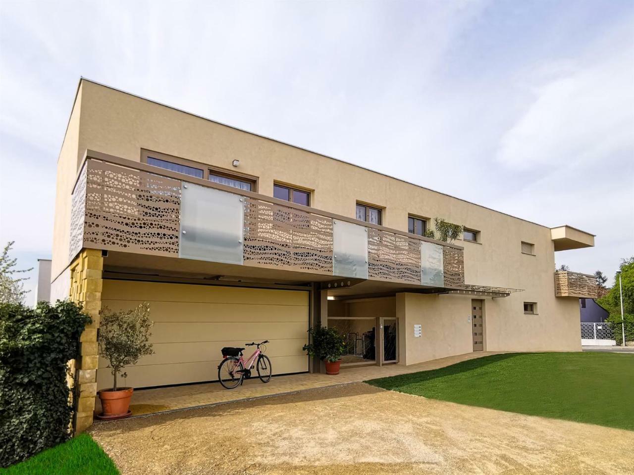 Pannonia Appartements 滨湖新锡德尔 外观 照片